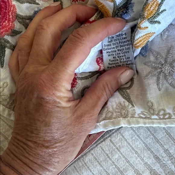 Johnny Was Embroidered Linen Top Size XS - Picture 7 of 7